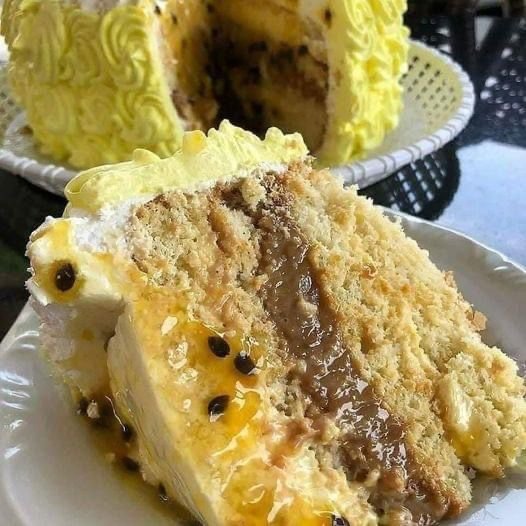 Bolo De Maracujá Com Doce De Leite