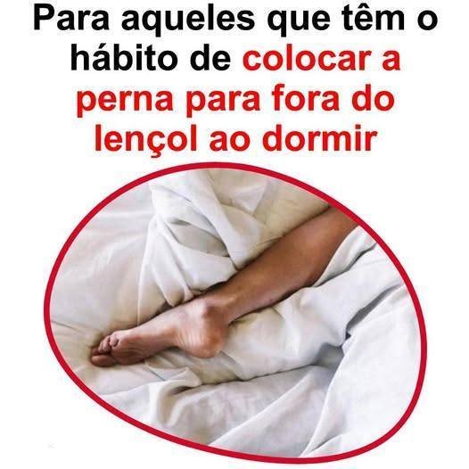Dormir com a perna fora do lençol